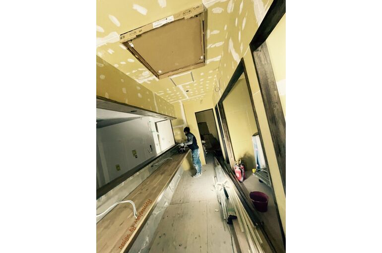 戸塚　飲食店　新装工事　施工風景