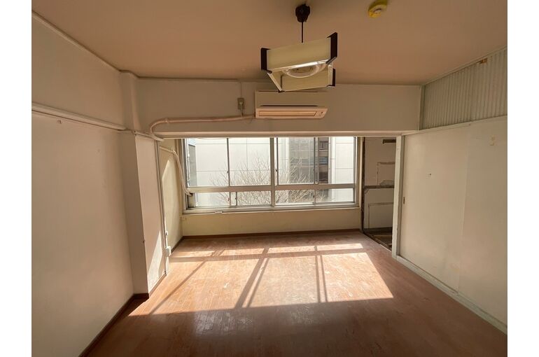 横浜市 某所　時計店　現地調査風景