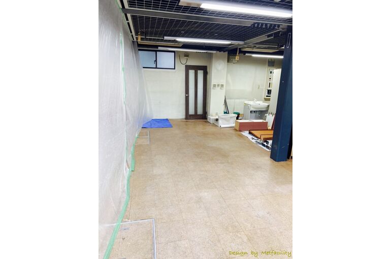 横浜市　某所　ビューティーサロン店　施行風景