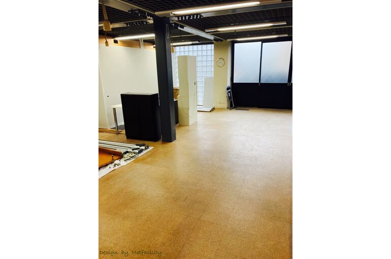横浜市　某所　ビューティーサロン店　施行風景