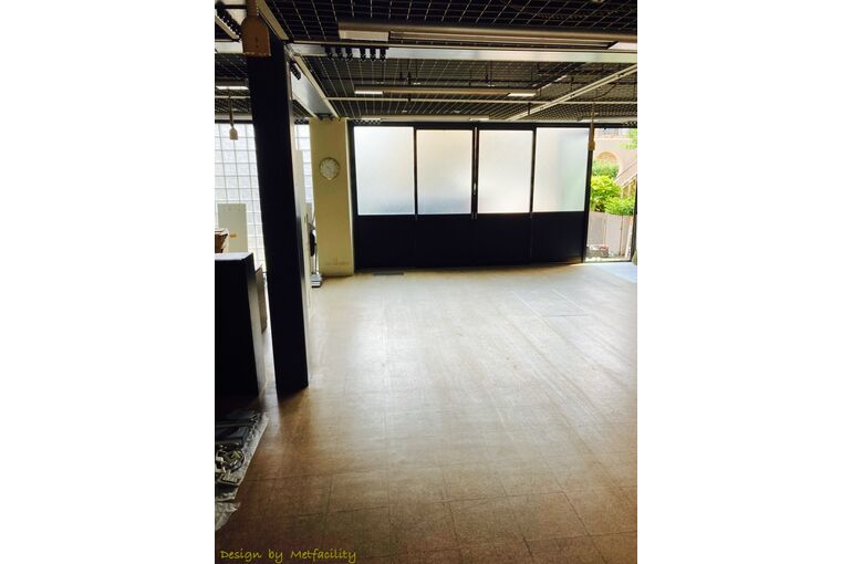 横浜市　某所　ビューティーサロン店　施行風景
