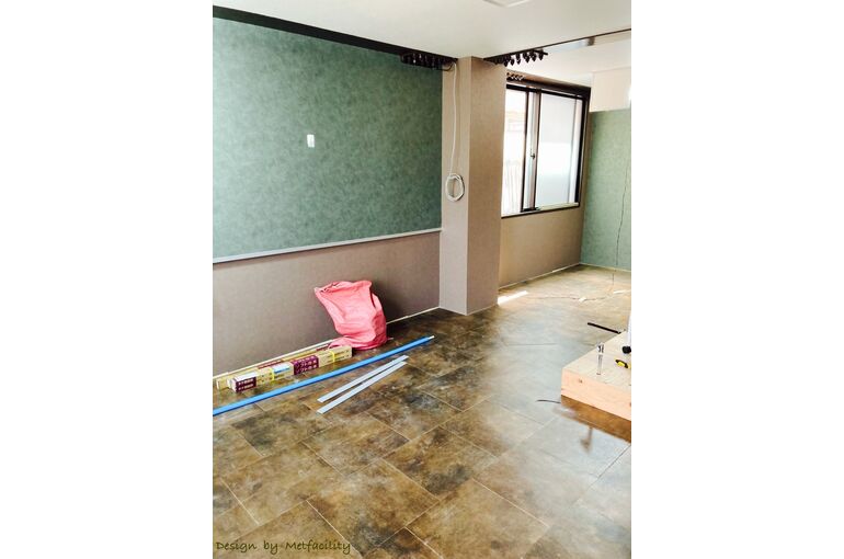 横浜市　某所　ビューティーサロン店　施行風景